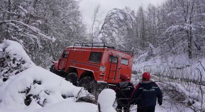 В Новгородской области за сутки доступ к электроэнергии получили 4000 человек