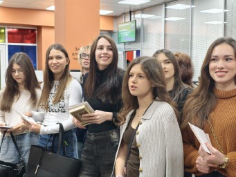 Ежегодный инклюзивный фестиваль прошел в Российской государственной библиотеке для молодежи