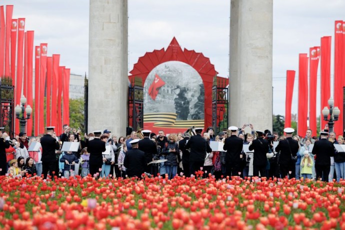 Мероприятия в честь Года защитника Отечества провели сотни столичных площадок