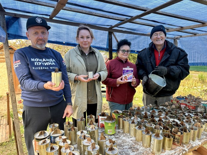 Семейная пара волонтёров из Первомайского округа объединяет неравнодушные сердца для поддержки бойцов