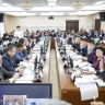 В парламенте Якутии рассмотрели более 700 поправок к законопроекту о бюджете Якутии