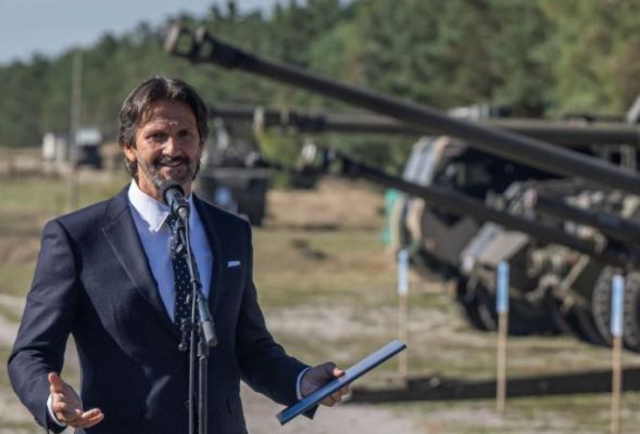 Словакии нужно готовиться к «вооруженной миграции» с Украины — Минобороны страны
