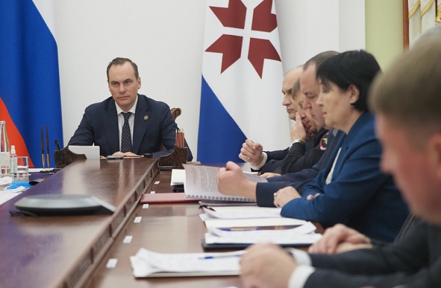 Глава Мордовии: "Должна складываться атмосфера острого неприятия наркотиков и их применения в обществе и молодежной среде"