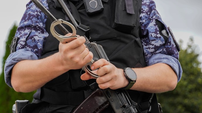 В Пензе задержали пьяного неадеквата, который ломился в чужие квартиры