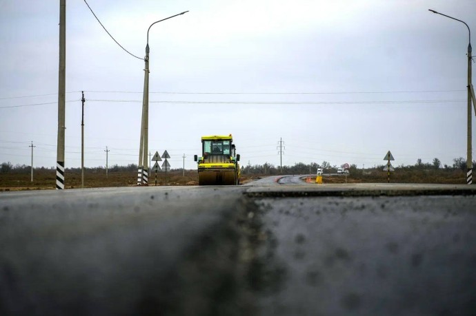 В Астраханской области в этом году обновят более 80 километров дорожной сети В Астраханской области в этом году обновят более 80 километров дорожной сети