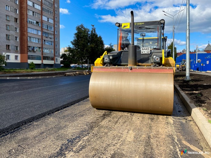 В Кирове ремонтируют девять участков дорог