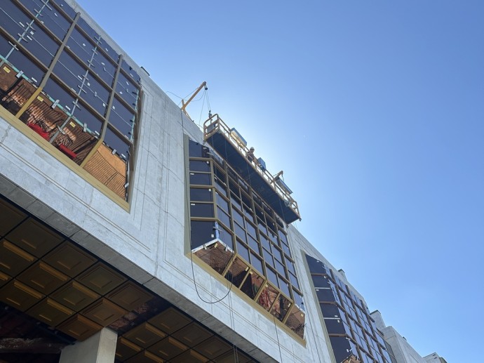 Все по науке: Главгосэкспертиза разработала сметные нормы на восстановление мраморных фасадов