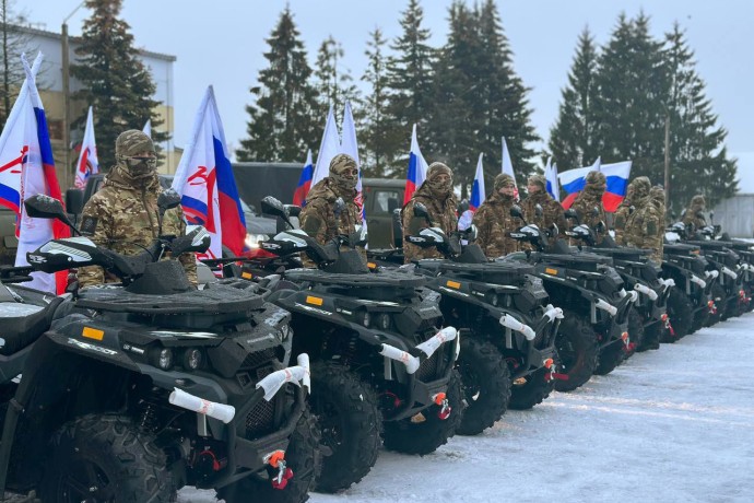 Вице-спикер СФ Журавлёв передал квадроциклы, багги и УАЗы в зону СВО Вице-спикер СФ Журавлёв передал квадроциклы, багги и УАЗы в зону СВО