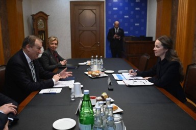 Ирина Шварцман и Александр Дрозденко обсудили достижения системы образования Ленинградской области