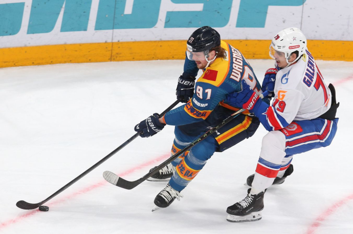 СКА вырвал победу в матче с "Шанхайскими Драконами" в КХЛ