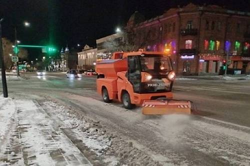 В Благовещенске последствия снегопада устраняют в круглосуточном режиме В Благовещенске последствия снегопада устраняют в круглосуточном режиме