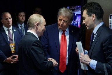 Отказ Путина и Трампа отвечать на вопросы журналистов на саммите объяснили