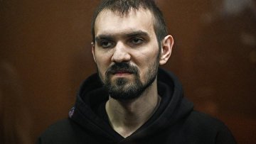 Суд продлил арест комику Останину за стендап про инвалида в метро