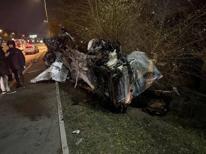 Черный понедельник во Владивостоке: один погиб, один ранен в аварии на Молодёжной