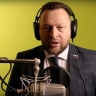 Симаков спел песню в честь 8 Марта