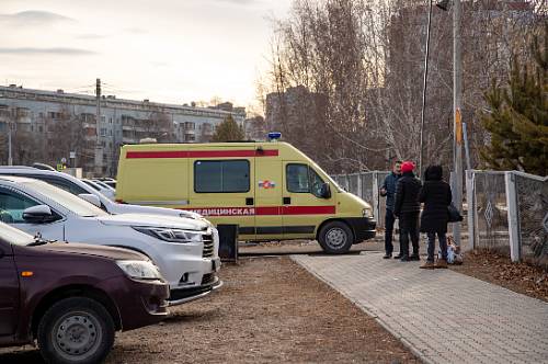 В Благовещенске водитель строительной компании получил на работе переломы