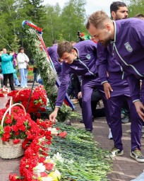 Футболисты из Уфы выйдут на матч с портретами ветеранов