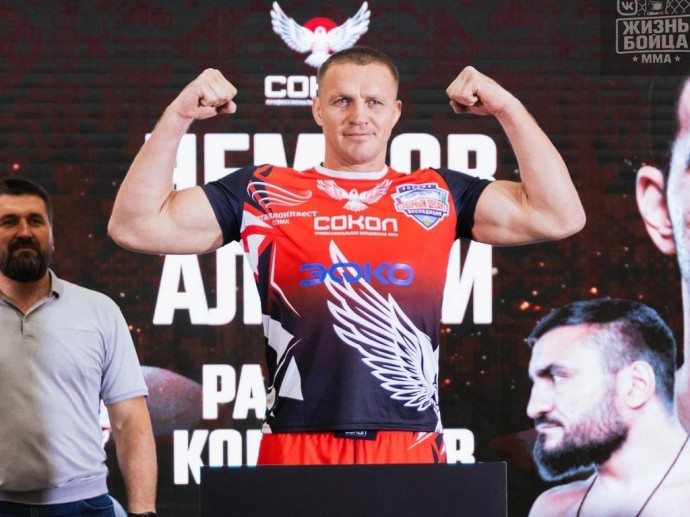 Белгородский боец ММА Виктор Немков победил бразильца, выступавшего в UFC