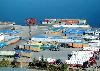 Речная таможня Хэйхэ усилила пропуск грузов перед окончанием навигации на Амуре Речная таможня Хэйхэ усилила пропуск грузов перед окончанием навигации на Амуре