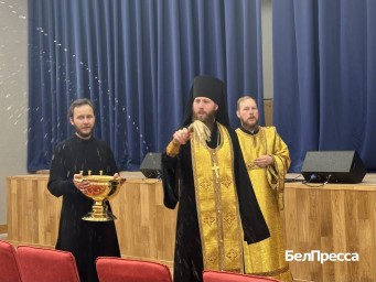 В Белгороде освятили кардинально обновлённую школу № 49