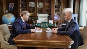 Денис Мантуров встретился с губернатором Калининградской области Алексеем Беспрозванных