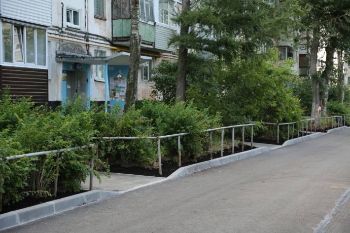 ​Глава Перми Эдуард Соснин проинспектировал ремонт дворов в Индустриальном районе