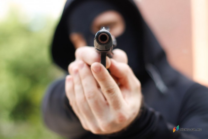 В Вятских Полянах школьник совершил выстрел в кафе