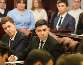 В Башкирии многодетным компенсируют обучение детей в колледжах при вузах