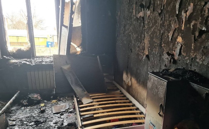 Три человека пострадали при пожаре в жилом доме на Сахалине