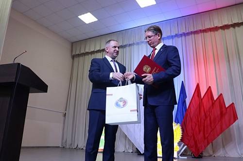 Денис Инюточкин возглавил Белогорский округ Денис Инюточкин возглавил Белогорский округ