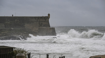 В Великобритании объявили «янтарное» предупреждение из-за шторма «Клаудия» В Великобритании объявили «янтарное» предупреждение из-за шторма «Клаудия»