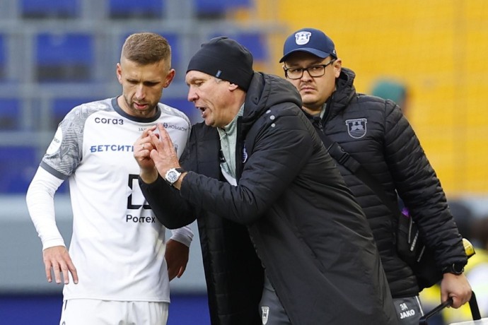 Тренер "Балтики": "Судьи и "Спартак" сами нас завели. Можно им сказать спасибо" Тренер "Балтики": "Судьи и "Спартак" сами нас завели. Можно им сказать спасибо"