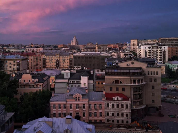 Золотой квадрат Москвы не дешевеет: вторичное жилье в центре города показало неожиданный рост