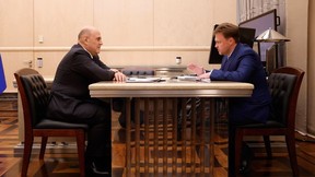 Встреча Михаила Мишустина с председателем правления и генеральным директором ПАО «РусГидро» Виктором Хмариным Встреча Михаила Мишустина с председателем правления и генеральным директором ПАО «РусГидро» Виктором Хмариным