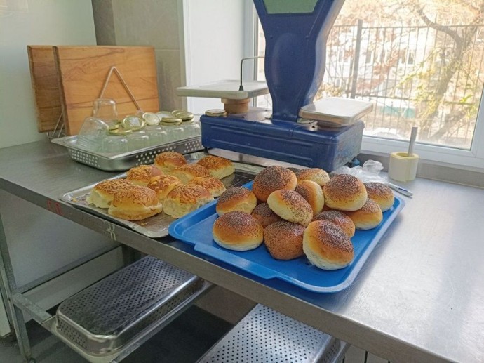 «Главное — у детей есть выбор»: в школе №2 прошла традиционная проверка качества питания «Главное — у детей есть выбор»: в школе №2 прошла традиционная проверка качества питания