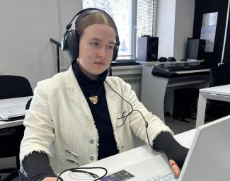 Созданная в ШКИ Магаданской области музыкальная композиция зазвучала в российских школах вместо звонков