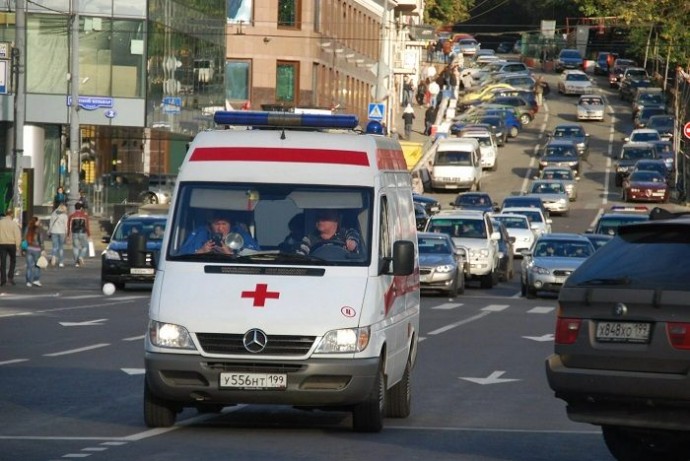 В Госдуме предложили ужесточить наказание за создание помех движению скорой помощи