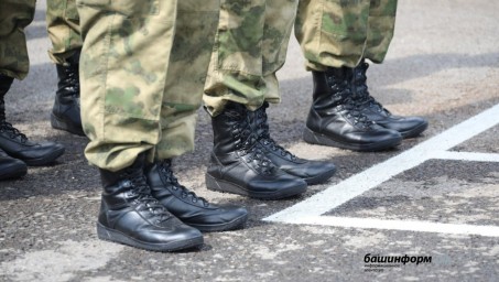 Путин подписал закон о круглогодичном призыве в армию