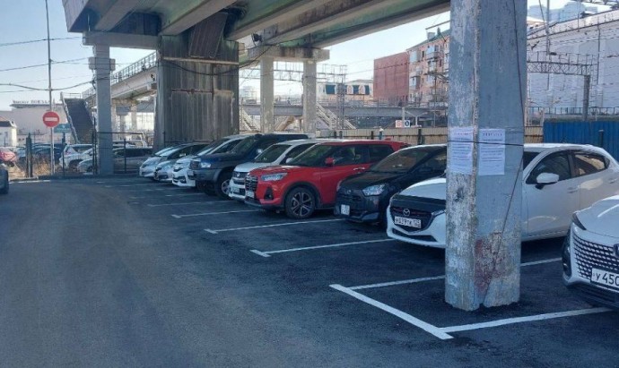 В центре Владивостока закрывают парковку