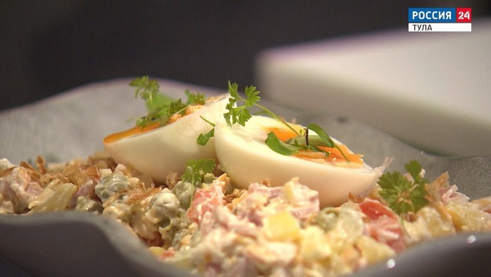 Тулякам назвали точные сроки хранения новогодних салатов и деликатесов