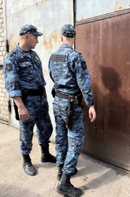Неудачная попытка бегства: кировчанку задержали судебные приставы