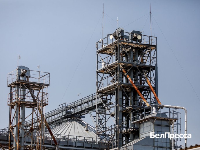 Вячеслав Гладков объявил о приёме заявок на возмещение ущерба предпринимателям Вячеслав Гладков объявил о приёме заявок на возмещение ущерба предпринимателям