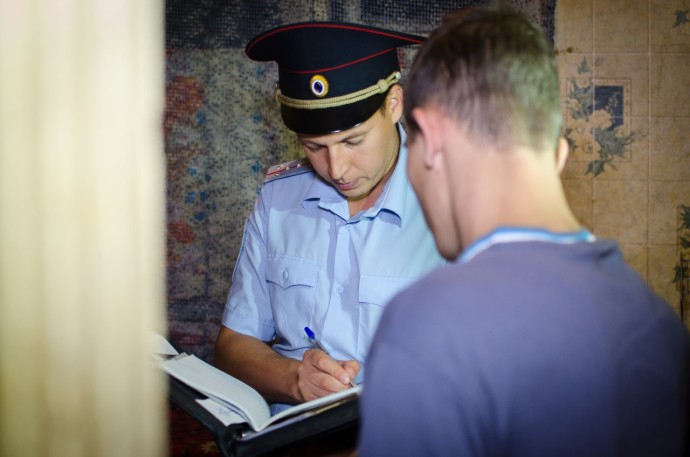 В Пензе ревнивый мужчина чуть не задушил свою возлюбленную В Пензе ревнивый мужчина чуть не задушил свою возлюбленную