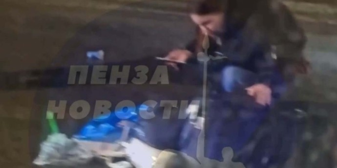 Медики госпитализировали пострадавшую с места аварии на Карпинского в Пензе