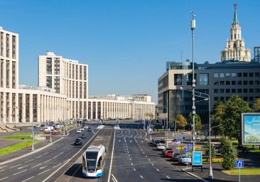 Собянин: Более 1350 км проводов убрали под землю за 10 лет проекта «Чистое небо»