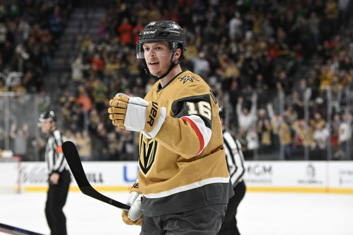 Дорофеев стал лидером снайперской гонки НХЛ после дубля в матче с "Каролиной"