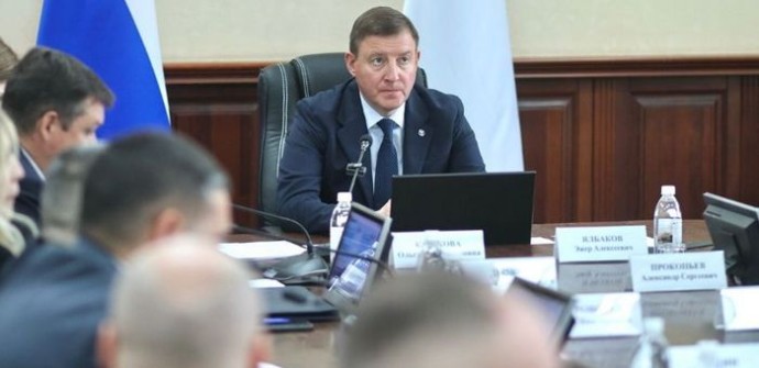 В Республике Алтай число госслужащих сократят на 15% В Республике Алтай число госслужащих сократят на 15%