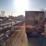 Водитель грузовика «проучил» скорую — пострадала девушка с травмой позвоночника во Владивостоке