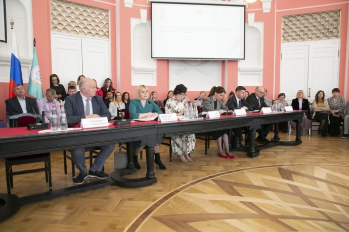 Совет Минпросвещения России обсудил вопросы сохранения и укрепления традиционных российских духовно-нравственных ценностей