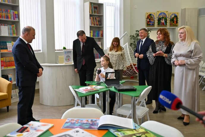 Жанна Алексеева осмотрела учреждения культуры Адыгеи, обновленные в рамках национального проекта «Семья» Жанна Алексеева осмотрела учреждения культуры Адыгеи, обновленные в рамках национального проекта «Семья»